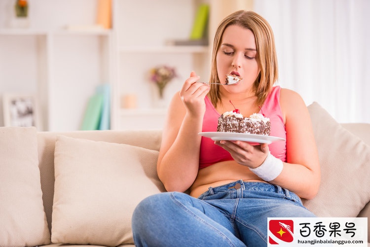 女性在什么时候绝经是正常的？医生：6个信号暗示绝经要来临