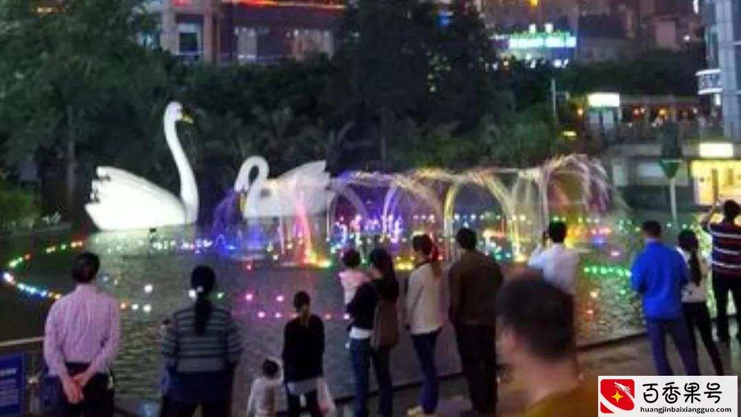 重庆最潮步行街“观音桥”