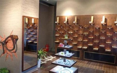 没经验者能开眼镜店吗？开一家眼镜店需要什么技术？