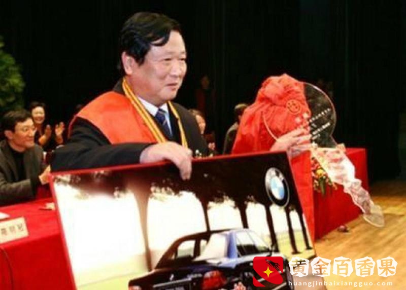 江苏靖江浮现7位富翁，胡润百富榜占4席？69岁A股董事长抢眼