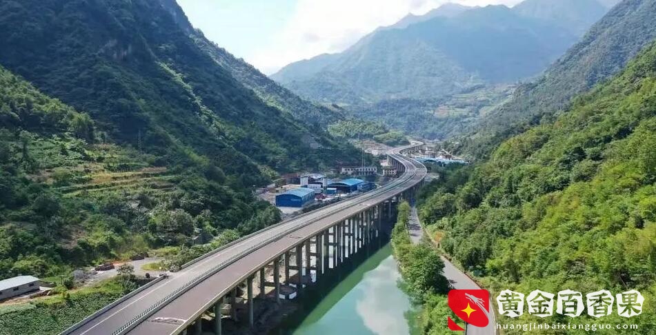 云南这条高速造价真高，单公里造价约2.85亿！堪比山区高铁的造价