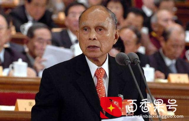 他是虎门大桥背后富豪，还是港珠澳大桥的首倡者，身价超千亿