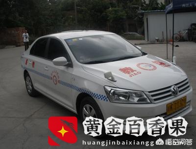 学车时不要跟教练聊太多