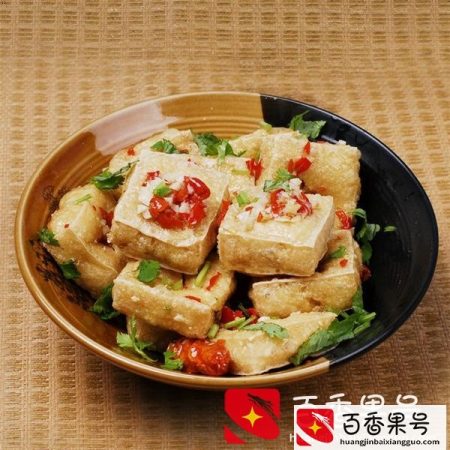 离婚大姐创业卖臭豆腐，一年赚69万，而她全部用的是一个“借”字