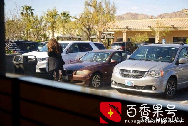 在美国普通人一个月工资多少钱