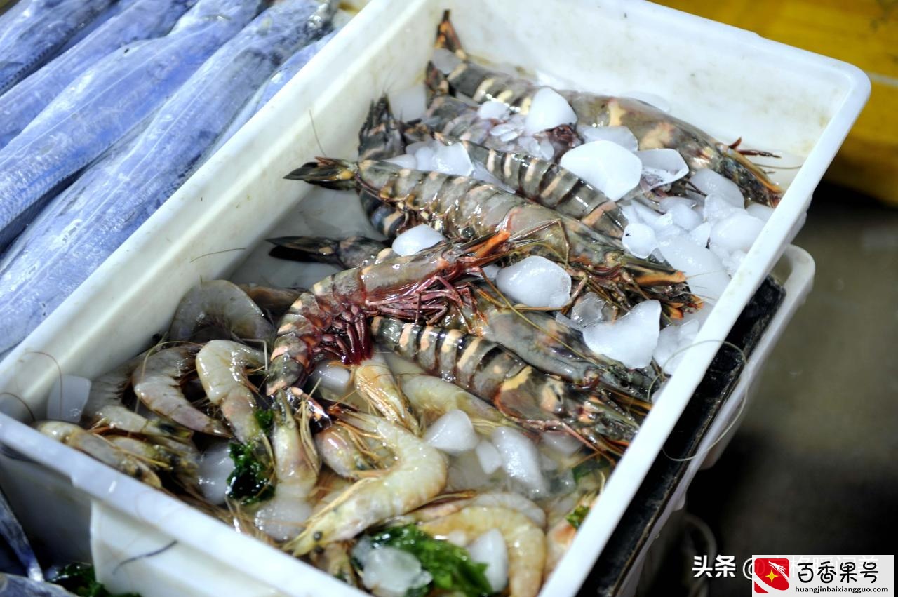 三天赚三万，中秋青岛贩卖海鲜多赚钱，摊主晒图揭真相