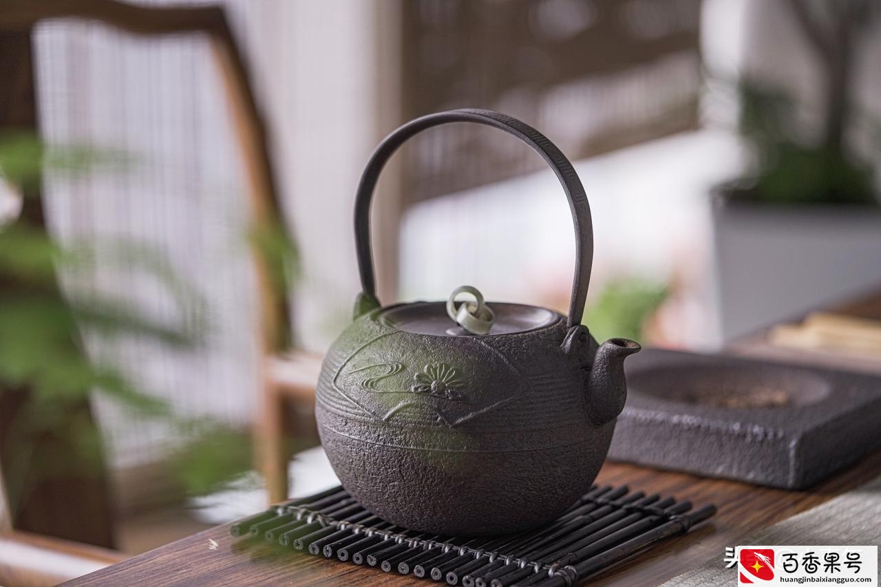 喝茶时适合发动态的15句走心文案，提升社交价值