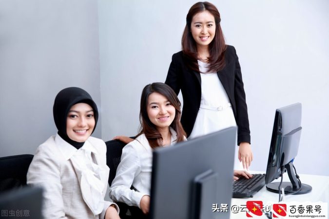 公司新入职员工什么时候买社保？
