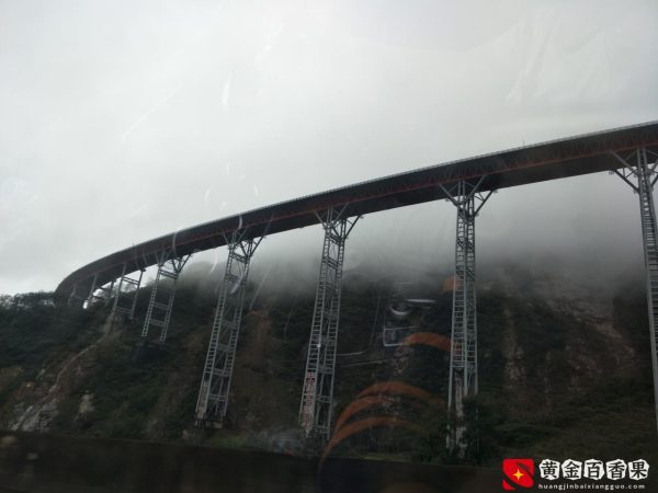 西昌-成都，自驾游前半程畅通后半程堵，路上看风景，九襄吃牛肉