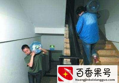 送水工赚钱吗？那么辛苦一天赚多少？