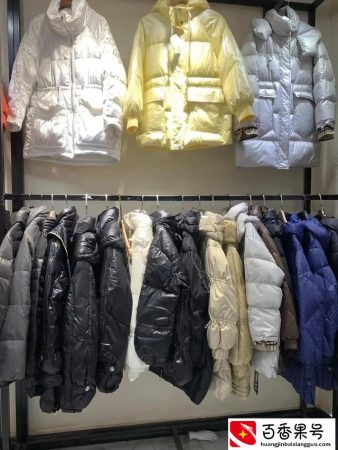 什么时候买羽绒服最划算？买羽绒服什么时候最便宜？