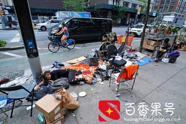 在美国普通人一个月工资多少钱