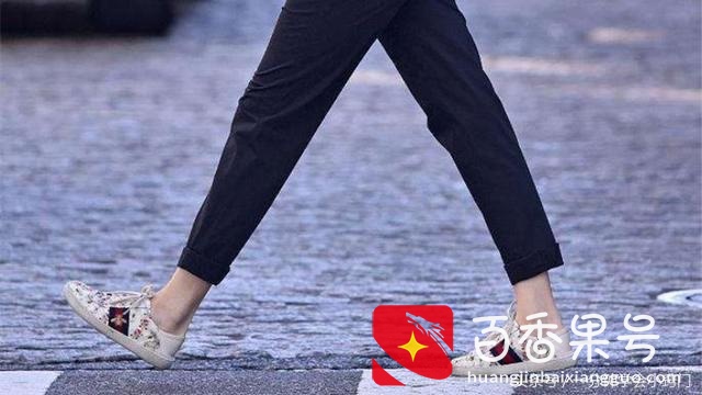穿鞋总打滑？学会3招，简单还防摔跤！