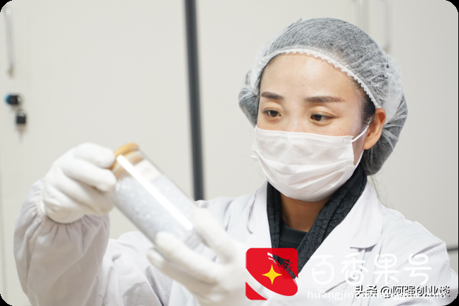 厨师改行创业做“一次性水晶餐具”年收入过百万