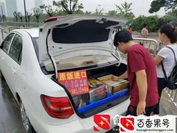 跑江湖地摊暴利产品有哪些？最新地摊热销暴利产品？