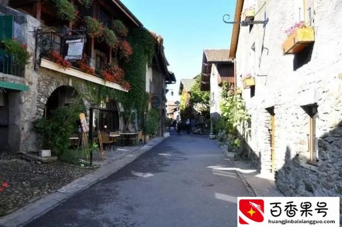 3个适合养老的小镇，带上心爱的人去小住几日