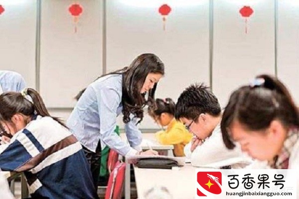 十大适合宝妈做的职业榜：微商自媒体上榜，做私厨超热门