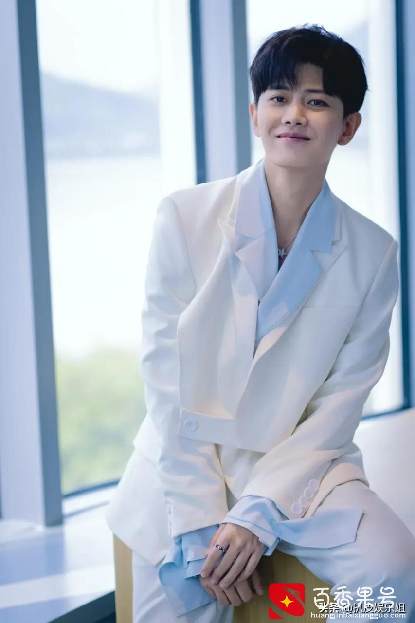 王一博学历？任嘉伦被点名？胡彦斌新女友？