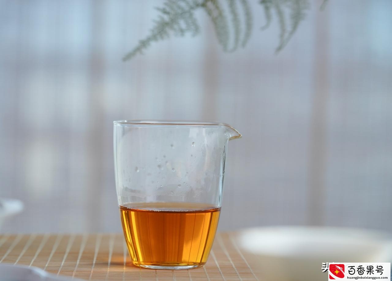 喝茶时适合发动态的15句走心文案，提升社交价值