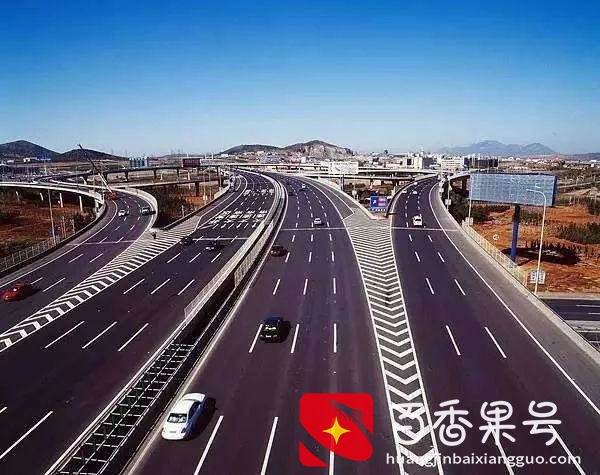 中国十大高速公路之最赚钱、最难走、最危险的高速公路你知道吗？