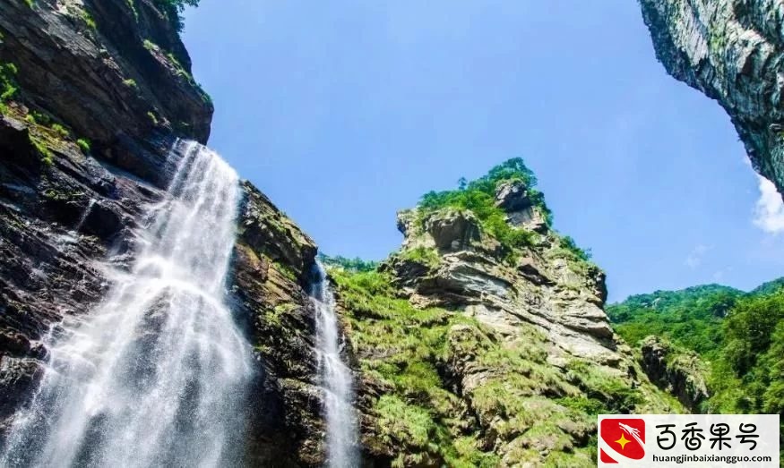 中国著名的四大名山，爬过两座算合格，要是全部去过就算厉害了