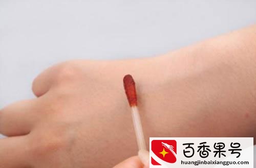 不小心擦破皮，怎么处理伤口才正确？4个妙招让你愈合快疤痕少！