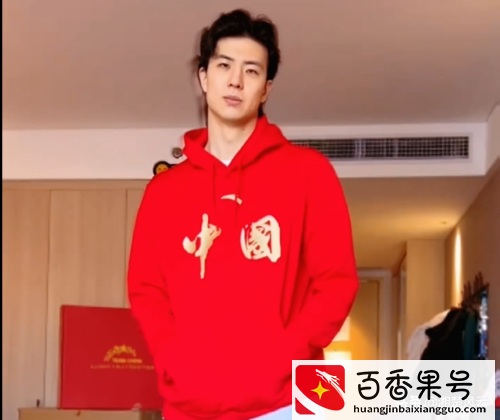 王诗玥柳鑫宇互相伤害，爆丑照揭露日常窘态，关系太好桃花运难进