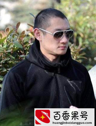 “方瑜”饰演者李钰因病去世，身穿婚纱下葬，前男友照顾父母多年