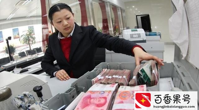 若有1000万存进银行，辞掉工作每月单靠利息生活，能靠谱吗？