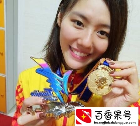 奥运金牌有多少克？价值多少钱？奥运冠军吴敏霞给出答案