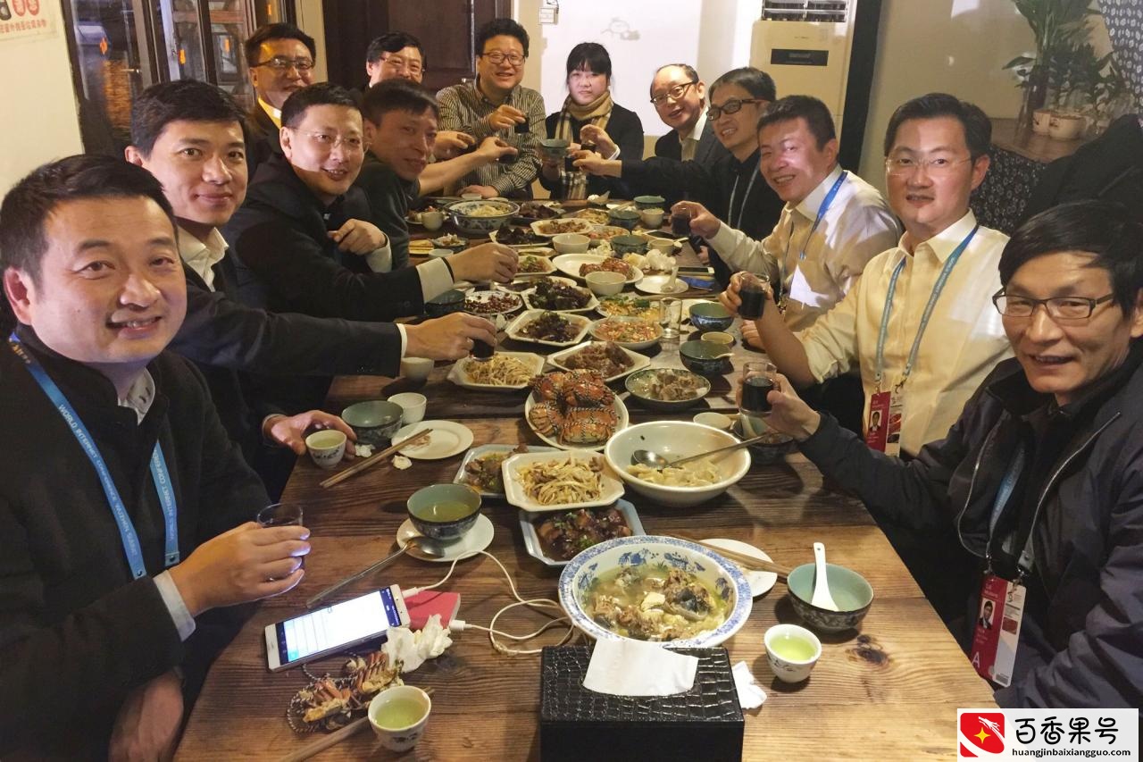 一亿人民币是什么概念？存款银行每年能有多少利息？