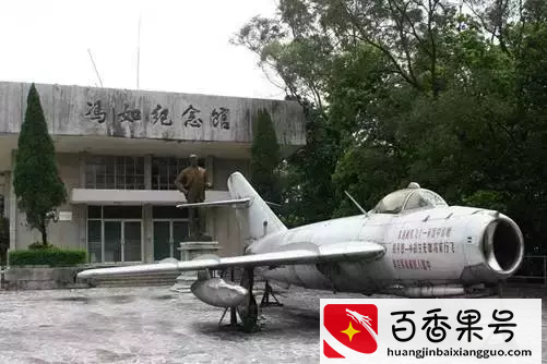 中国第一架飞机是谁制造的？