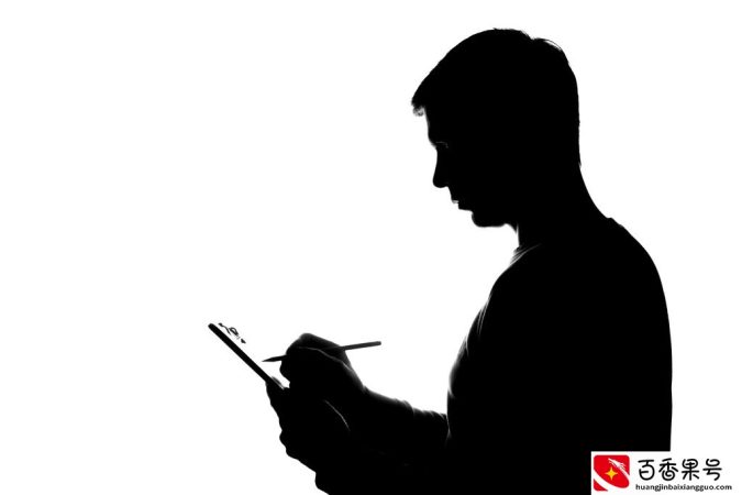 适合发亲子的朋友圈文案：怕爱你太明显，又怕你看不见