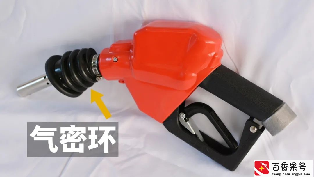 油价上涨，也千万别把油“加满”