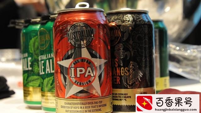 火车能带几罐啤酒？高铁已可以点外卖，老年游客还自带食物和水杯