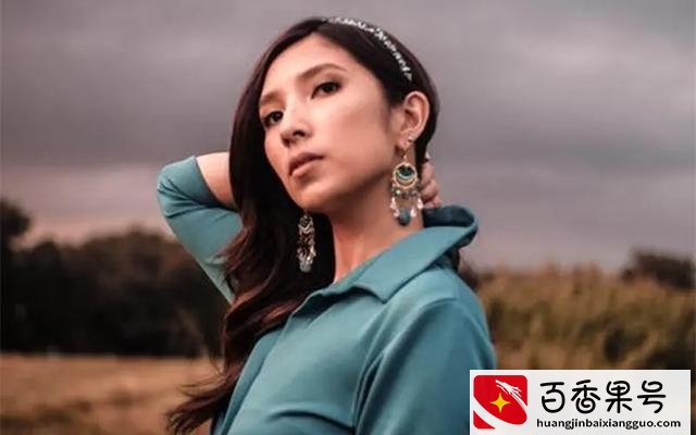 33岁年轻漂亮的她，为何要和50岁老男人相亲？