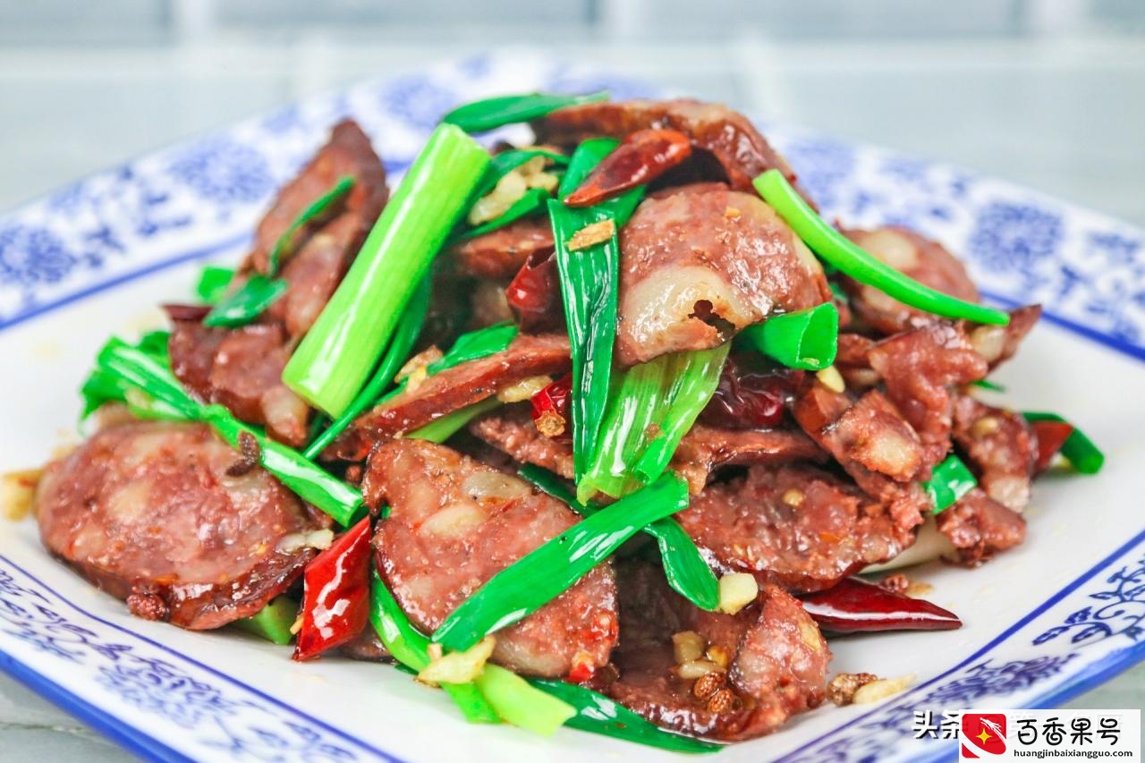 腊肠到底是蒸还是煮？好多人搞不懂，难怪吃起来口感又干又硬