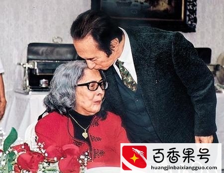 何超琼与陈百强的凄美爱情：你含泪送我出嫁，我不顾世俗为你扶灵