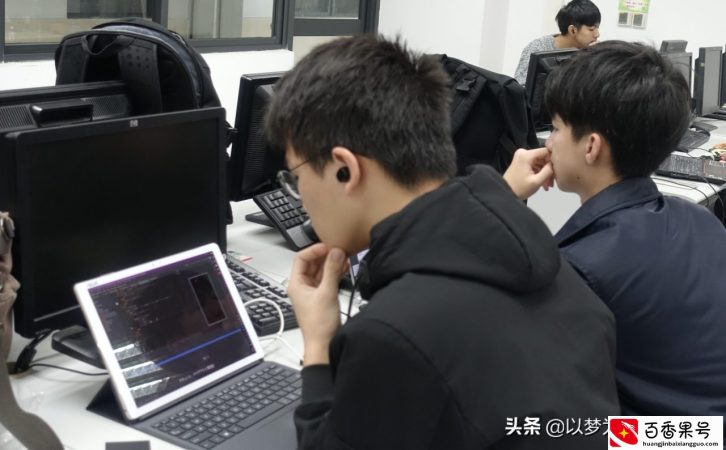 毕业“收入很高”的10大专业，想拿高薪可以报考，发展前景不错