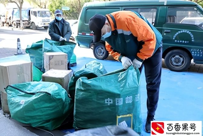 别再抱怨快递慢了！商家哭诉难处，邮政顺丰唯品会集体出手