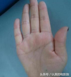 女人手相是断掌，婚煞几次做新娘
