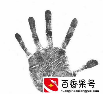 川字掌：女川事事福，男川事事难，右川代代福，左川累累金