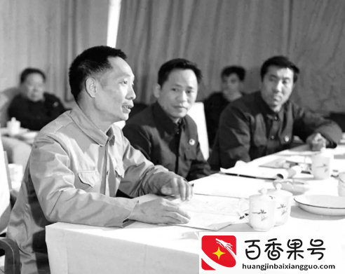 我们现在吃的大米，是袁隆平培育的杂交水稻吗？这两者有何区别