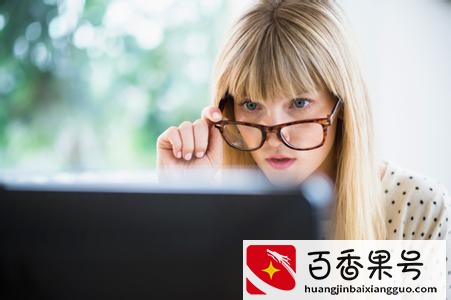 “不差钱”的他们为什么宁愿戴眼镜也不做近视手术？