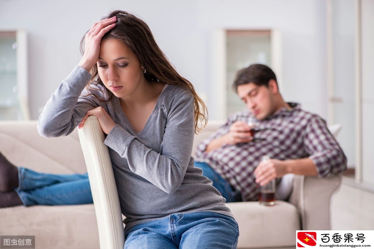 新婚姻法分居六个月能离婚吗 满二年的才能判定离婚