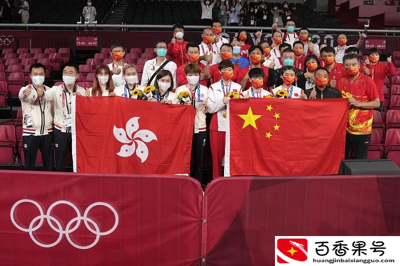 最强凡尔赛！央视解说：看台上的中国军团，放眼望去全是世界冠军