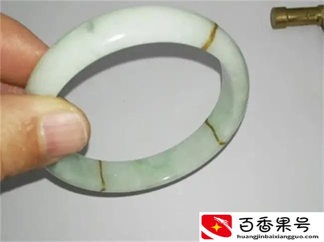 玉手镯断裂了，该不该修复