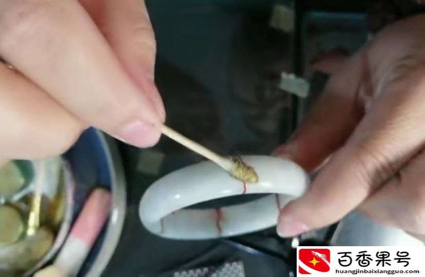 玉手镯断裂了，该不该修复