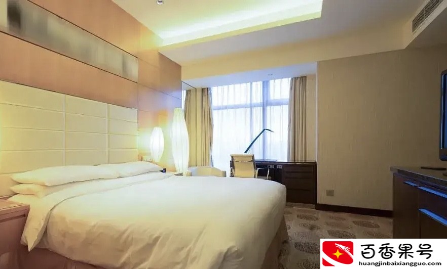 心酸！CBA球员住五星级酒店，每天花费600元，中国女篮吃热干面