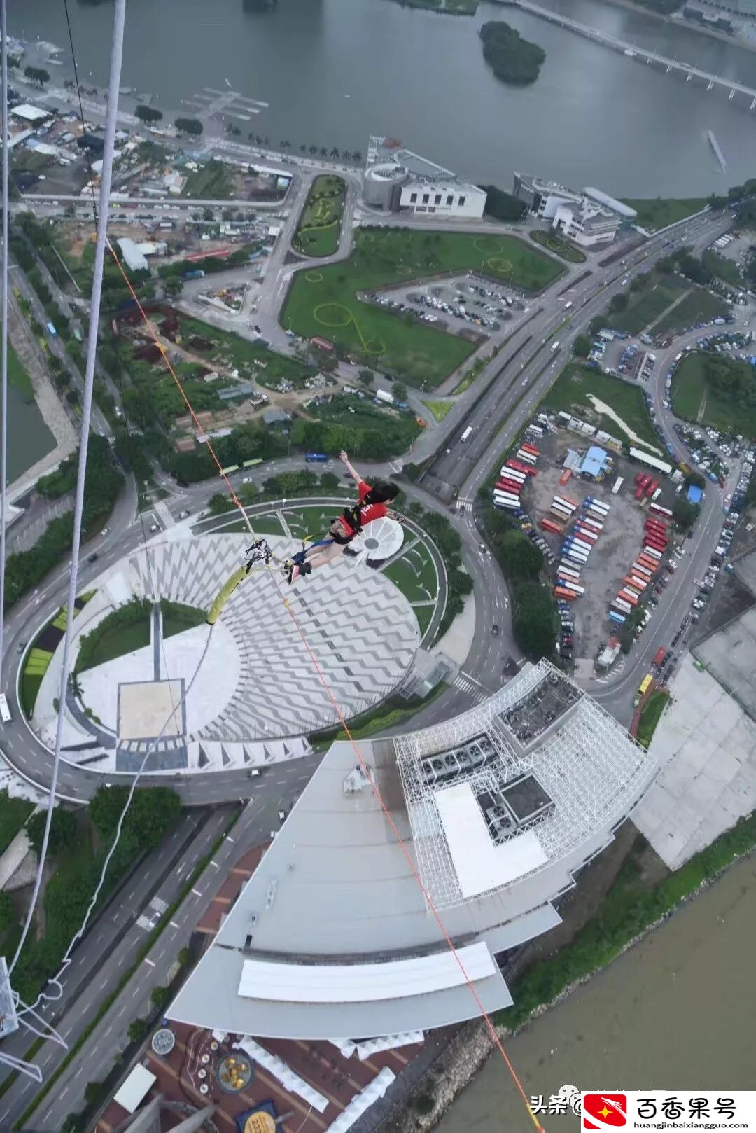 在澳门233米高旅游塔蹦极是怎样一种体验？